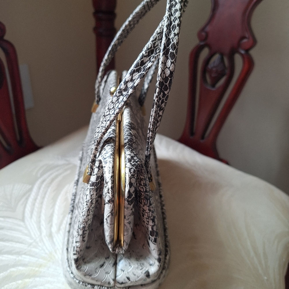 Vintage 1960 Preowned Faux Reptile Pattern Handbag Top Handle. - Picture 5 of 10
